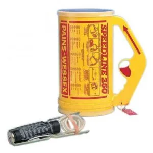 Home 17 a line throwing apparatus